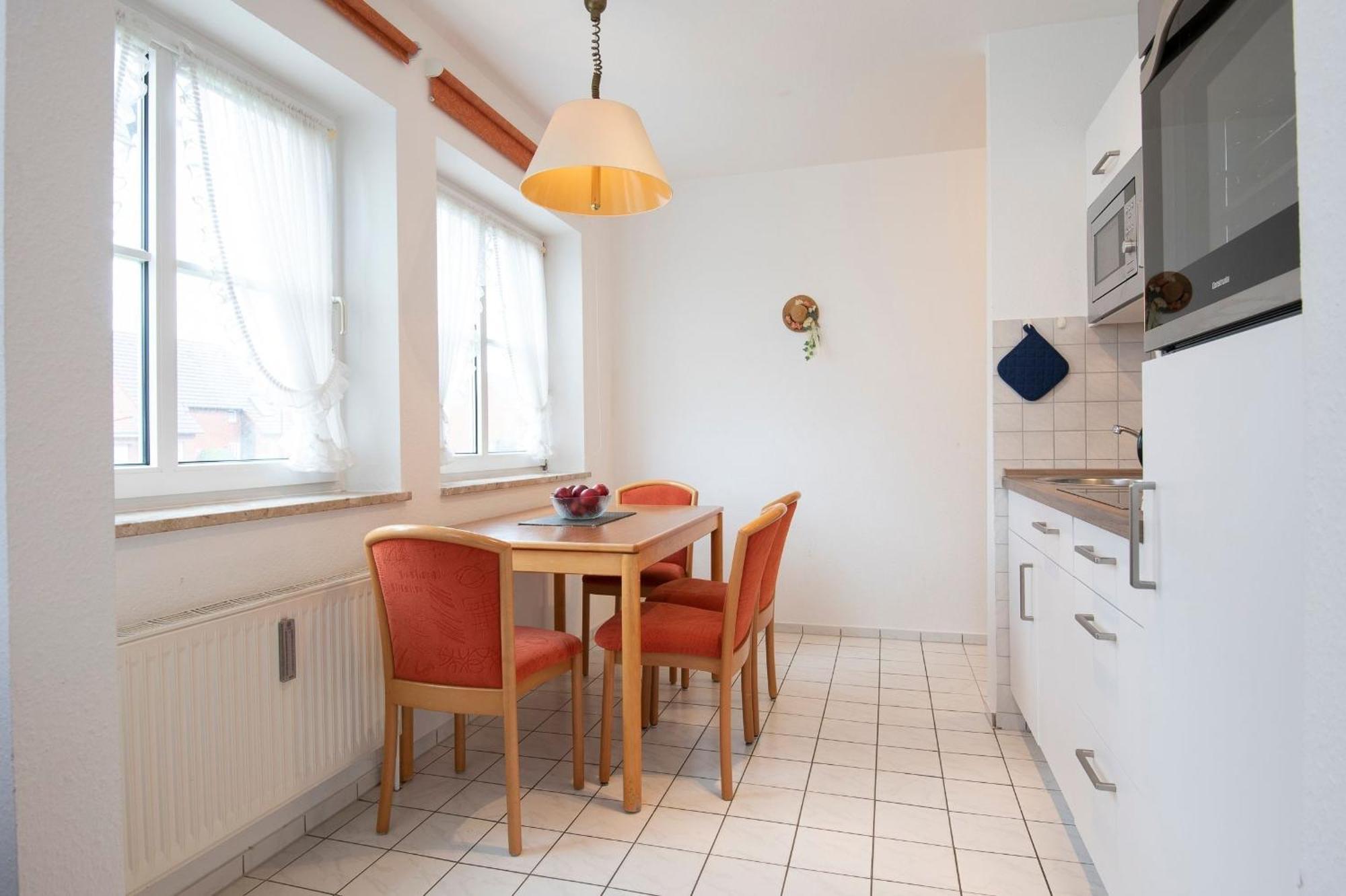 Ferienwohnung Ostseebutt Mit Terrasse Im Kaiserhof 2 Kellenhusen Zewnętrze zdjęcie